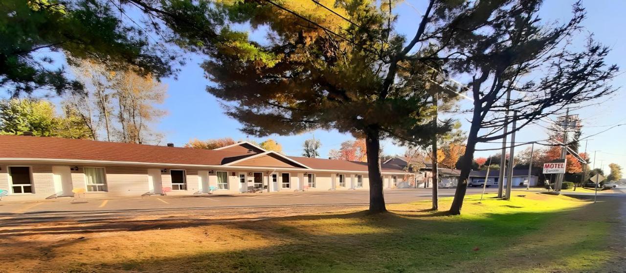 Motel Bonsoir Joliette Exterior foto